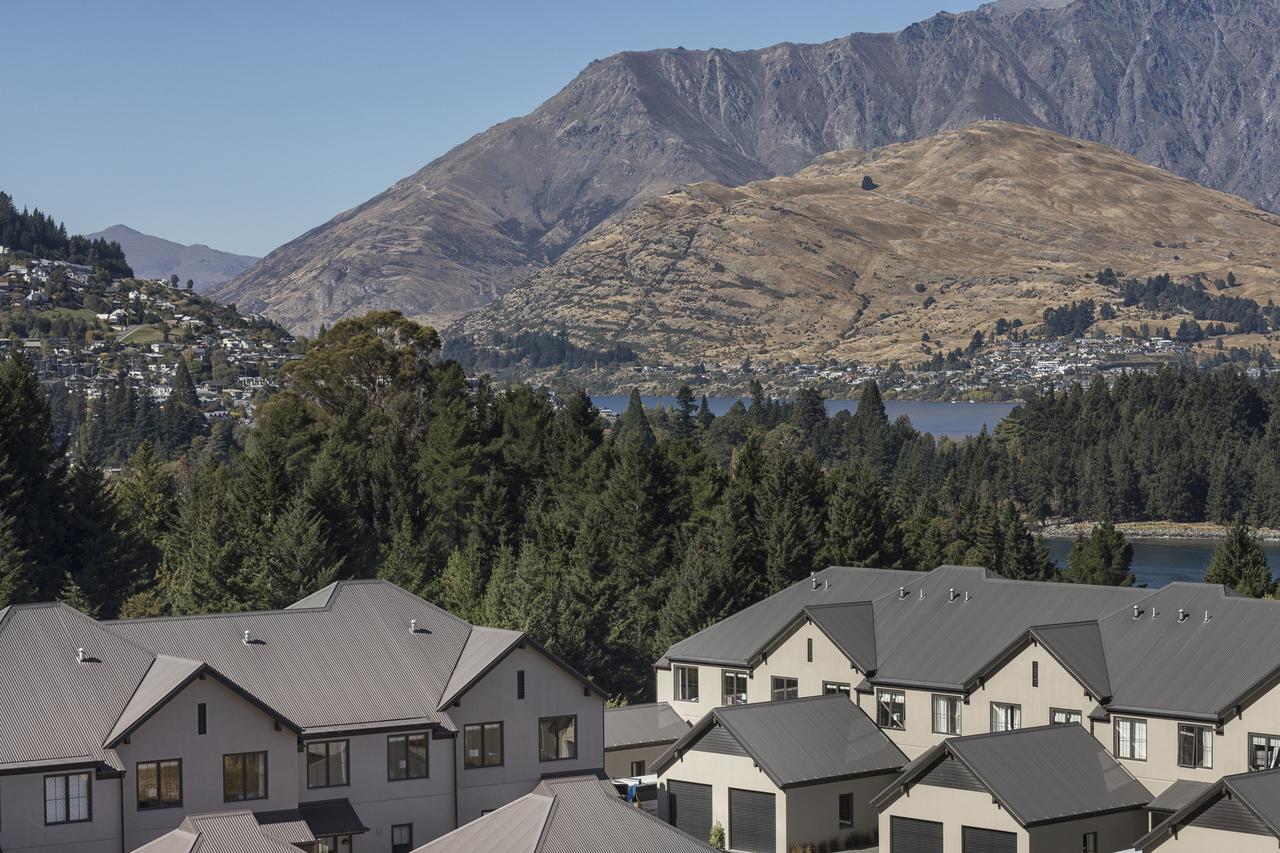 Platinum Queenstown Bagian luar foto